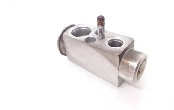 Mercedes-Benz CLS C219 Air conditioning (A/C) expansion valve 2308300184 7015087 326310