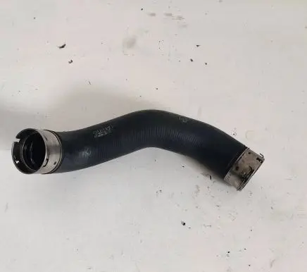 Mercedes-Benz R W251 Intercooler hose/pipe 2515281582