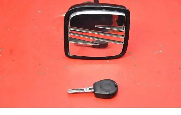 Seat Cordoba (6K) Tailgate/trunk/boot exterior handle 8K0827565B