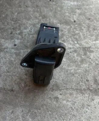 Mazda CX-5 Mass air flow meter E5T62271