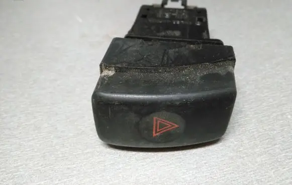 Subaru Legacy Hazard light switch 06016