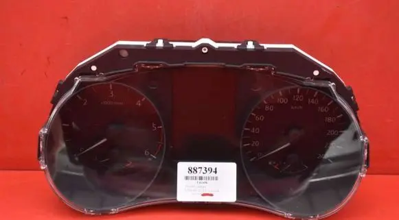 Nissan Qashqai Speedometer (instrument cluster)