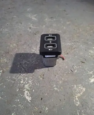 Mercedes-Benz E W213 USB control unit A2138207701 22012169