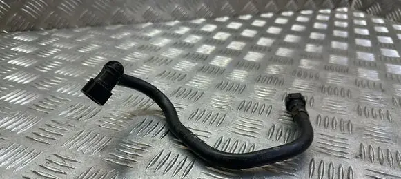 Suzuki Grand Vitara II Fuel line pipe