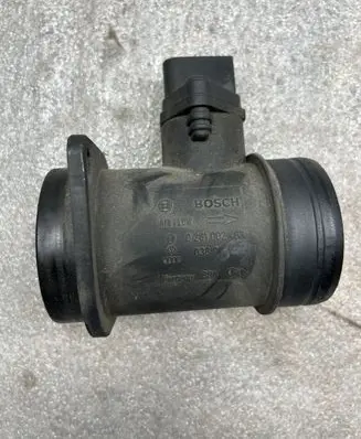 Volkswagen PASSAT B7 USA Mass air flow meter 0281002463