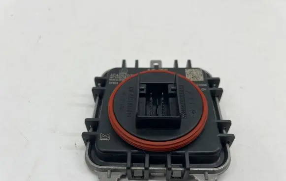 Opel Grandland X LED ballast control module 9858203180