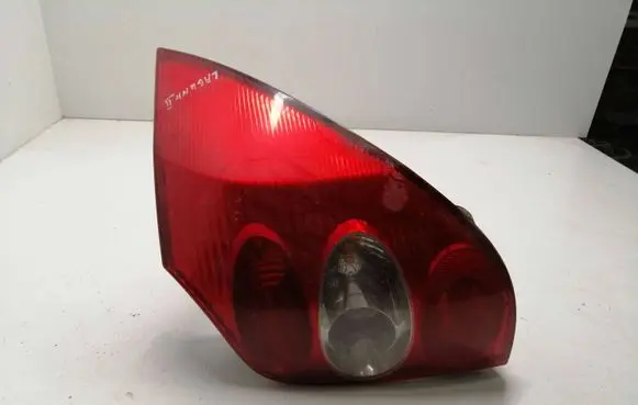 Renault Laguna I Rear/tail lights 8200002472