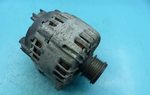 Volkswagen PASSAT B7 Generator/alternator 03L903023B IMPRK1138242