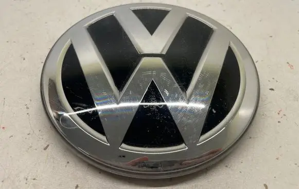 Volkswagen Caddy Manufacturer badge logo/emblem 2K5853601A