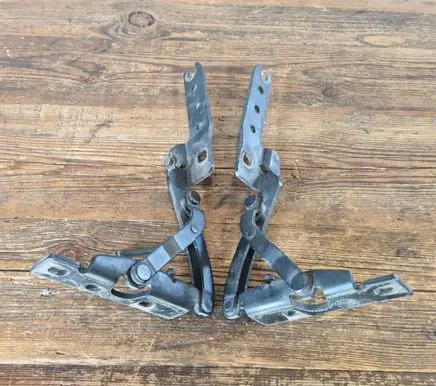 BMW 7 E65 E66 Engine bonnet/hood hinges 41617210671 41617210672 7210671