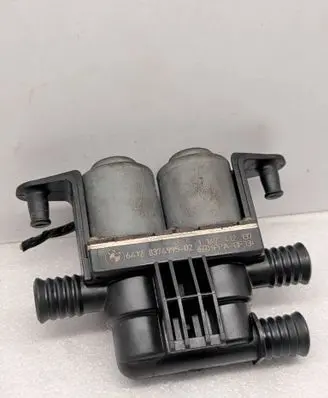 BMW X5 E53 Coolant heater control valve 8374995