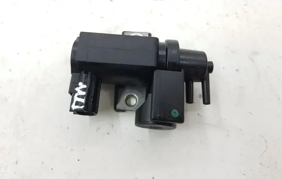 Toyota RAV 4 (XA30) Vacuum valve 258190R011