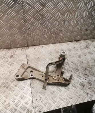Volkswagen Touran I Engine mounting bracket 1k0199295f