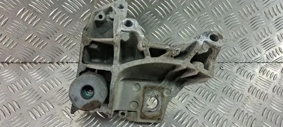 Volvo V60 Engine mounting bracket 6G926P096FC