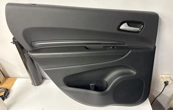 Dodge Durango Rear door card panel trim 20221877370 1C4SDJET1NC