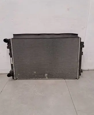 Volkswagen Golf VII Coolant radiator 5Q0121251ER