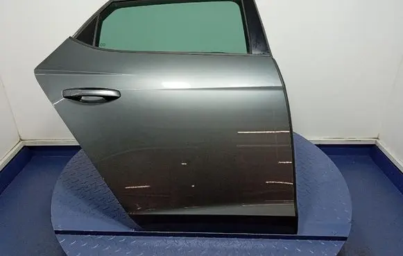 Seat Leon (5F) Rear door