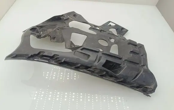 Volvo V60 Front bumper mounting bracket 31323840