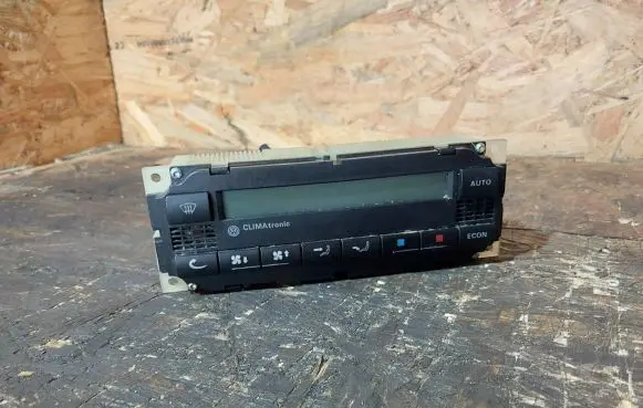 Volkswagen PASSAT B5 Climate control unit 3B1907044B 5HB00761710