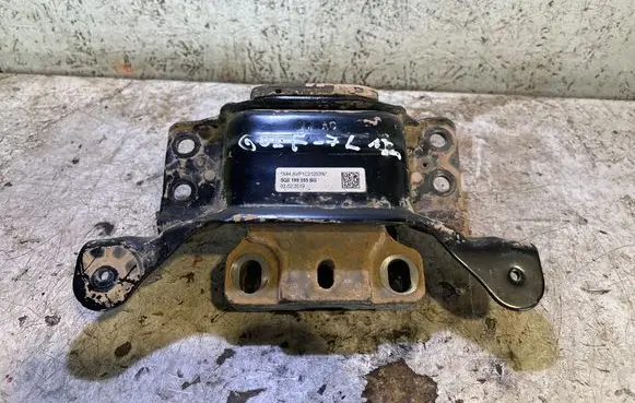 Volkswagen Golf VII Engine mount bracket 5Q0199555BG 02022019