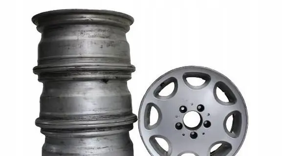 Mercedes-Benz E W124 R15 alloy rim 