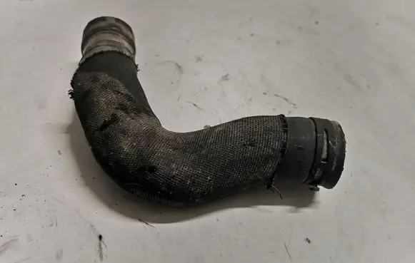 Audi A8 S8 D3 4E Engine coolant pipe/hose