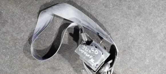 Chrysler Voyager Rear seatbelt 
