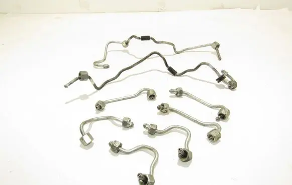 BMW 5 GT F07 Fuel injector supply line/pipe 