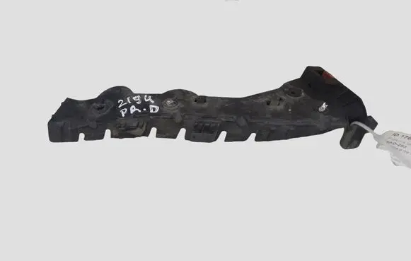 Opel Zafira B Front bumper mounting bracket