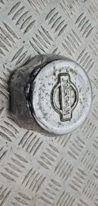 Nissan Terrano Original wheel cap