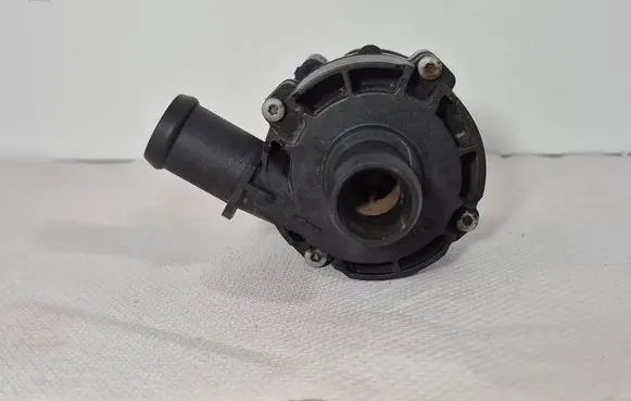 Skoda Superb B8 (3V) Electric auxiliary coolant/water pump 0392023209 5G0965567