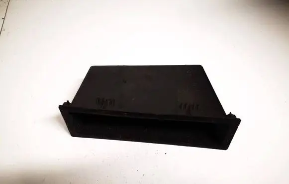 Glove box
