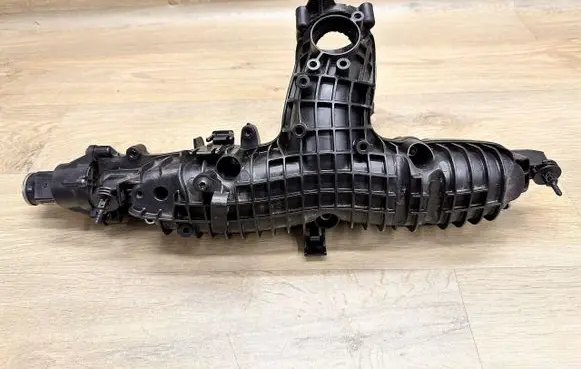 Volvo V40 Intake manifold 31431955 31293737