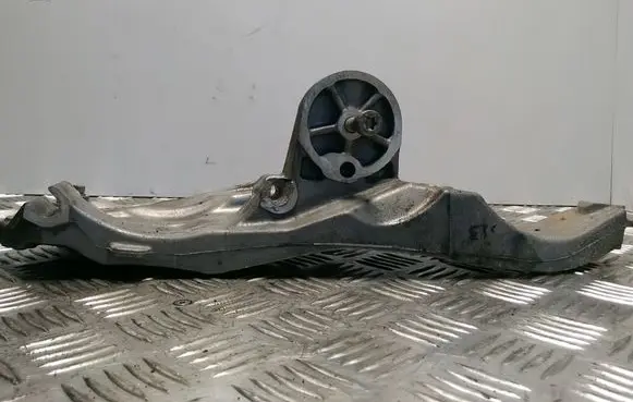 Ford Mondeo MK V Generator/alternator bracket DS7Q8D611AH