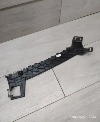 Ford B-MAX Rear bumper mounting bracket AV11-17E850-A