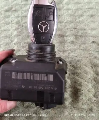 Mercedes-Benz C AMG W204 Ignition lock A2075450108 33003213