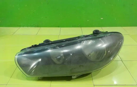 Volkswagen Scirocco Headlight/headlamp 89319971
