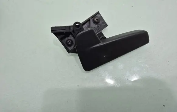 Volkswagen Polo V 6R Engine bonnet (hood) release handle 6R1823533