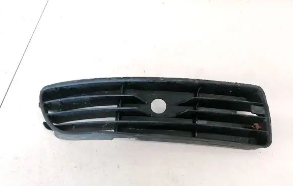 Audi A4 S4 B5 8D Front bumper lower grill 8D0807348G