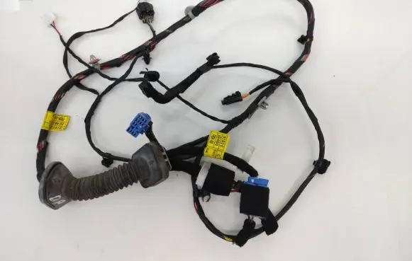 Hyundai Tucson JM Front door wiring loom 916102e460