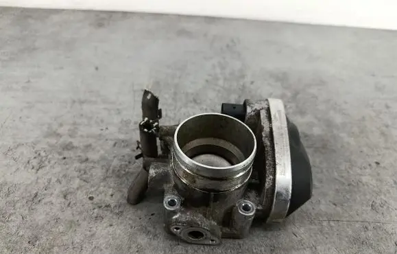 Skoda Octavia Mk1 (1U) Throttle body valve 