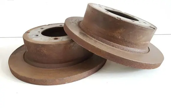Mitsubishi Pajero Sport I Rear brake disc MB618797