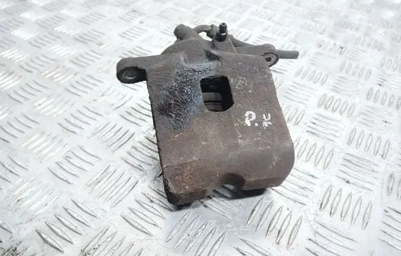 Toyota RAV 4 (XA20) Front brake caliper