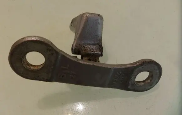 Opel Vectra C Rear door upper hinge