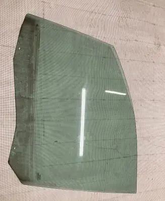 Citroen C8 Front door window glass four-door