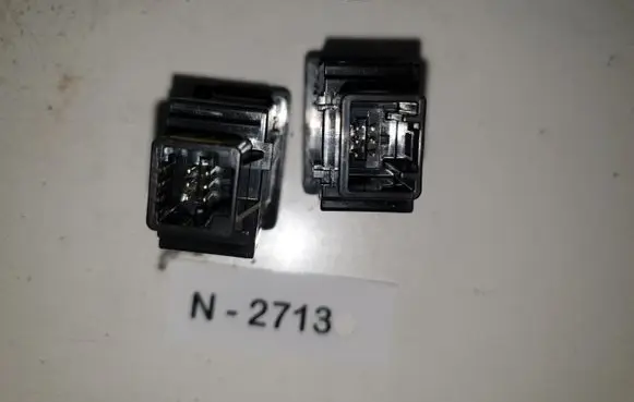 Toyota Avensis T270 Seat heating switch