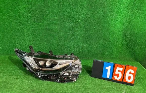 Toyota Auris E210 Headlight/headlamp 81110-02k60