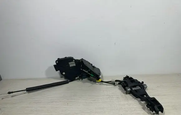 Front door lock