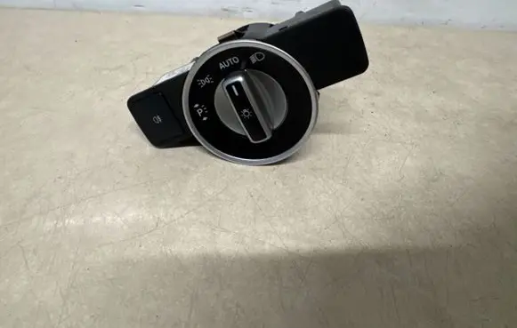 Mercedes-Benz GL X166 Light switch A2129050551