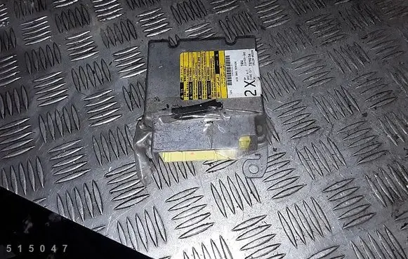 Toyota Avensis T250 Airbag control unit/module 8917005220 215955102